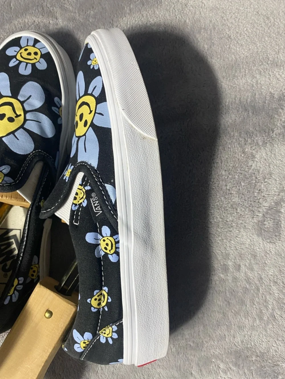 Vans shoes have